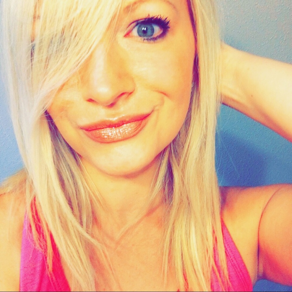 Meet your Posher, Jenn